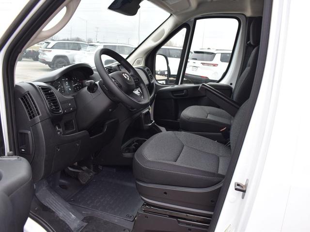 Photo of 2025 Bright White Clearcoat RAM ProMaster 2500