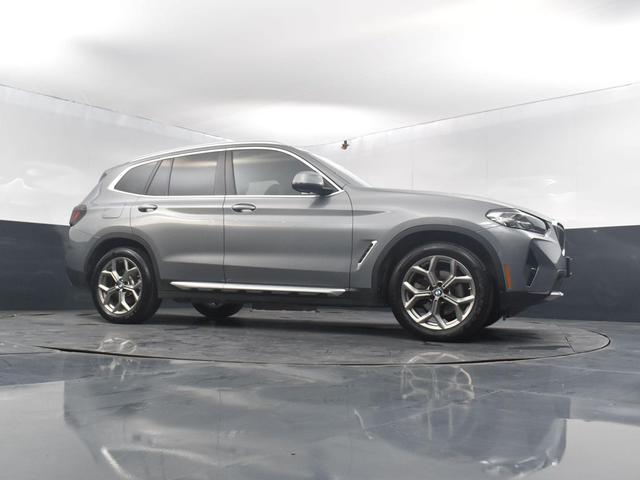 Photo of 2022 Brooklyn Gray Metallic BMW X3
