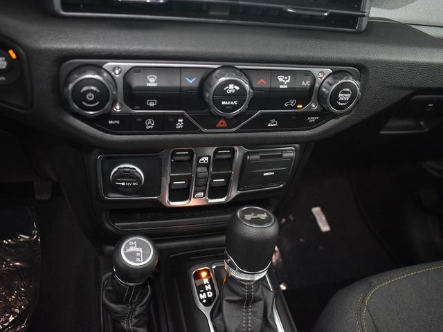 Photo of 2025 Fathom Blue Pearlcoat Jeep Wrangler