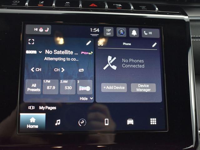 Photo of 2025 Silver Zynith Jeep Grand Cherokee
