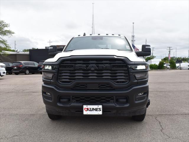 Photo of 2025 Bright White Clearcoat RAM 3500