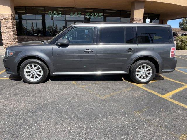 Photo of 2018 Gray Ford Flex