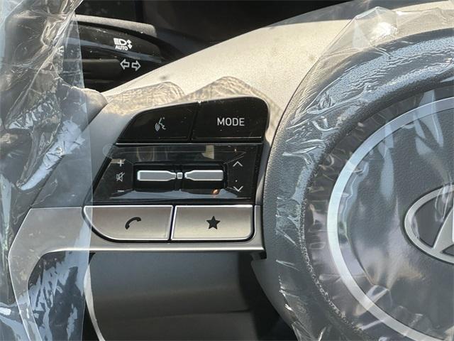 Photo of 2025 Gray Pearl Hyundai ELANTRA HEV