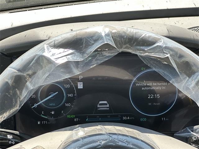 Photo of 2025 Gray Pearl Hyundai ELANTRA HEV