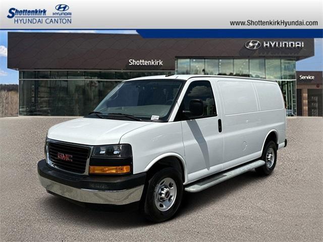 2022 GMC Savana 2500