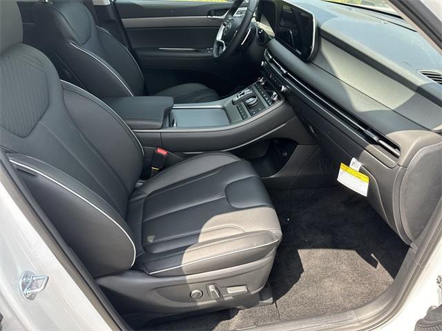 Photo of 2025 Hyper White Hyundai PALISADE