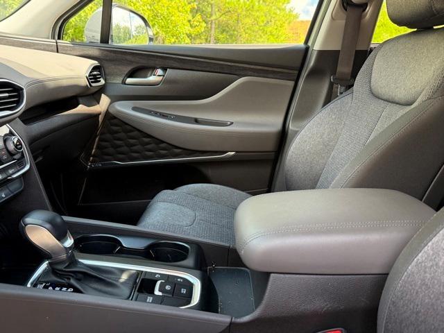 Photo of 2020 Shimmering Silver Pearl Hyundai SANTA FE