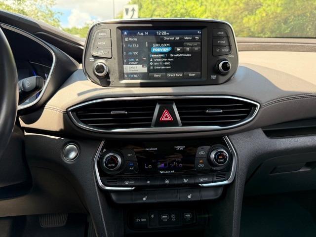 Photo of 2020 Shimmering Silver Pearl Hyundai SANTA FE