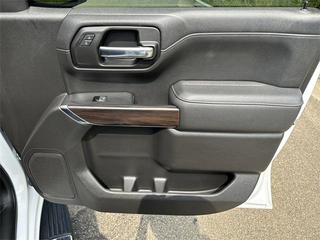 Photo of 2021 Summit White GMC Sierra 1500