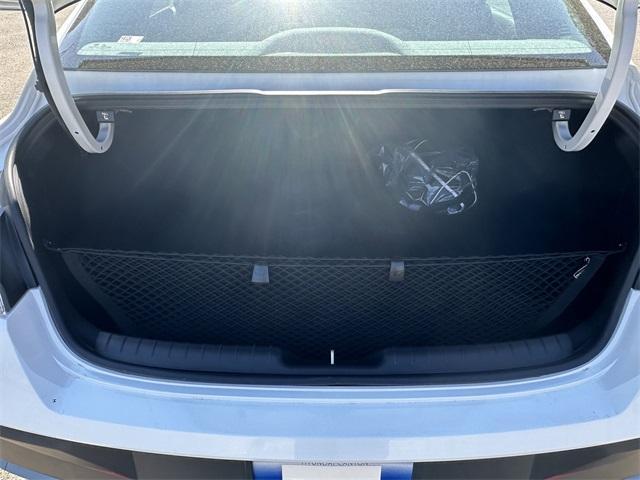 Photo of 2025 White Hyundai ELANTRA