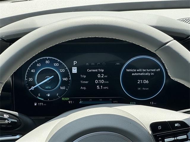 Photo of 2025 Amazon Gray Hyundai ELANTRA HEV