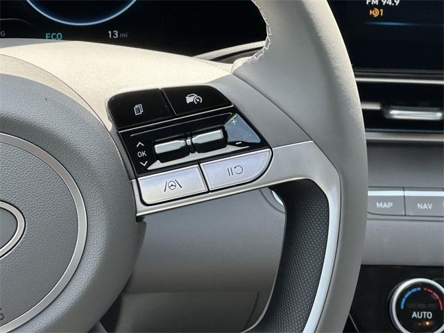 Photo of 2025 Amazon Gray Hyundai ELANTRA HEV