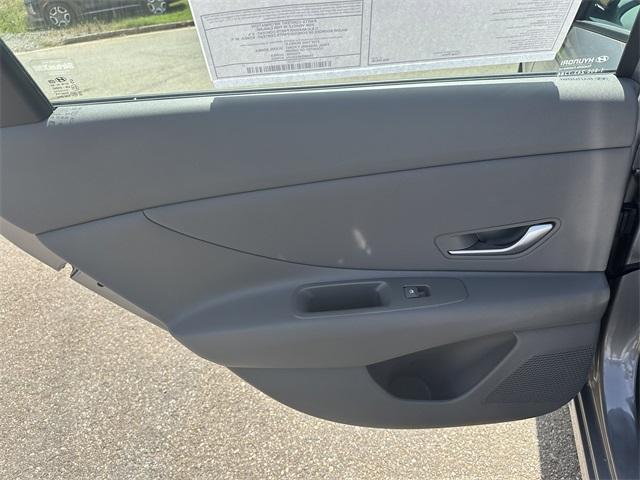 Photo of 2025 Amazon Gray Hyundai ELANTRA HEV