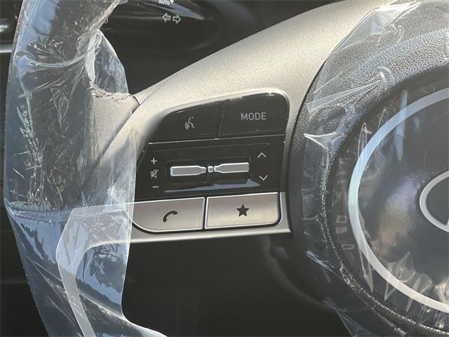 Photo of 2025 White Hyundai ELANTRA HEV