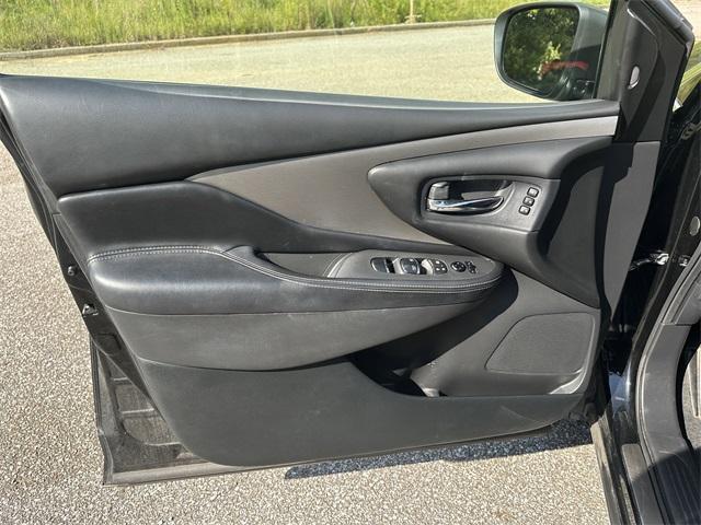 Photo of 2021 Magnetic Black Nissan Murano