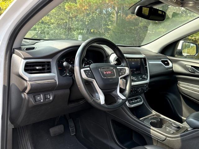 Photo of 2023 Summit White GMC Acadia