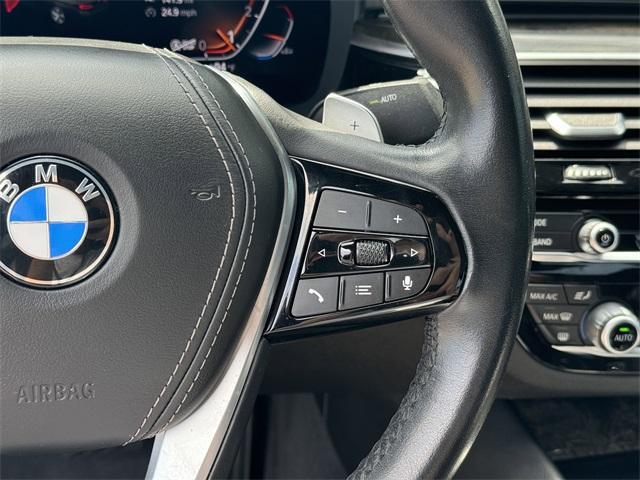 Photo of 2022 Alpine White BMW 530