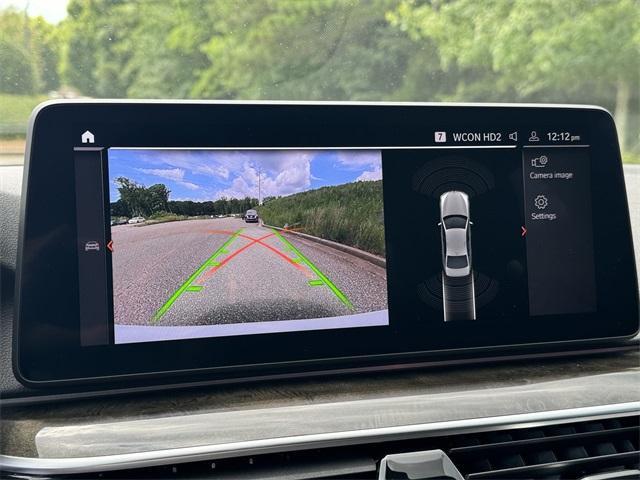 Photo of 2022 Alpine White BMW 530
