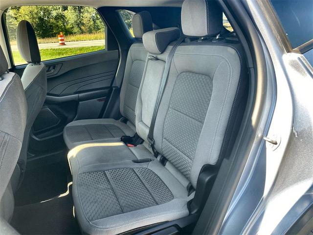Photo of 2022 ICED BLUE SILVER METALLIC Ford Escape