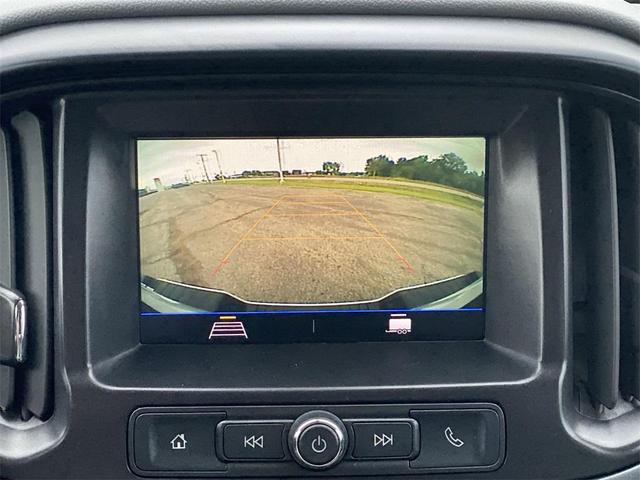Photo of 2022 Summit White Chevrolet Colorado