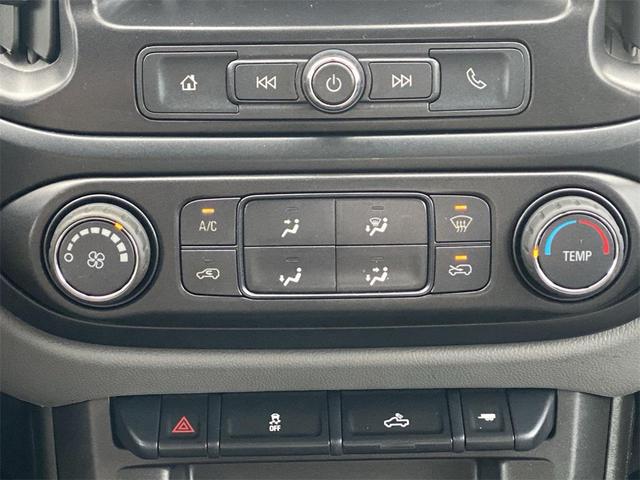 Photo of 2022 Summit White Chevrolet Colorado