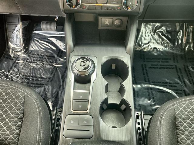 Photo of 2025 SPACE SILVER METALLIC Ford Escape