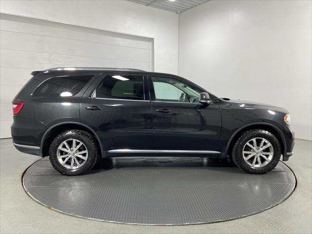 Photo of 2015 Brilliant Black Crystal Pearlcoat Dodge Durango