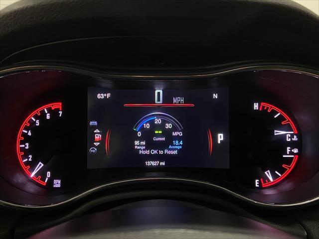 Photo of 2015 Brilliant Black Crystal Pearlcoat Dodge Durango
