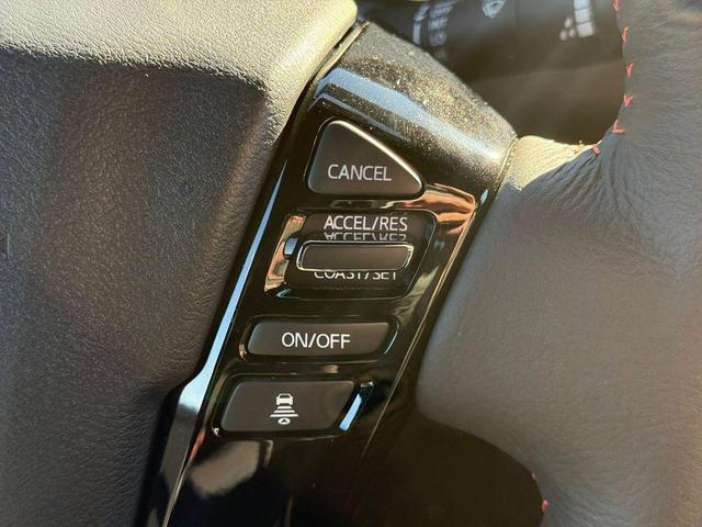 Photo of 2025 Boulder Gray Pearl Nissan Frontier