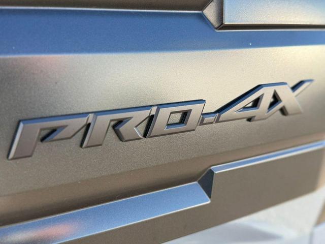 Photo of 2025 Boulder Gray Pearl Nissan Frontier