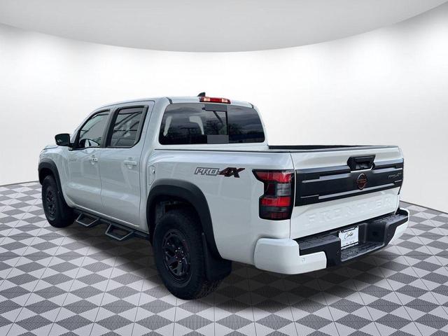Photo of 2025 Glacier White Nissan Frontier