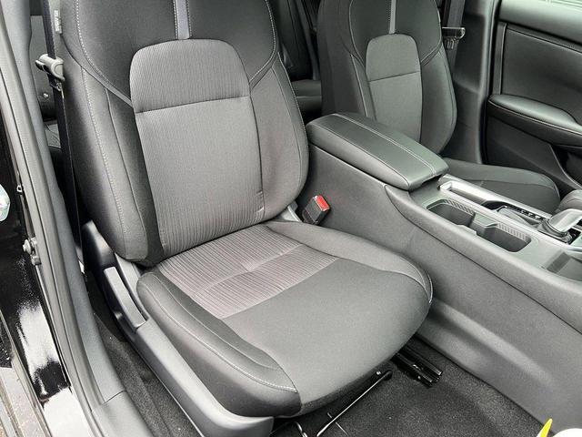 Photo of 2025 Super Black Nissan Sentra