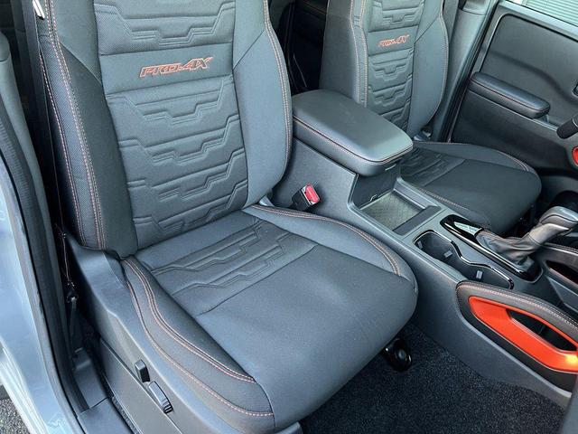 Photo of 2025 Boulder Gray Pearl Nissan Frontier