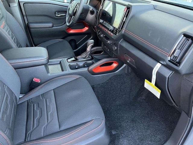 Photo of 2025 Boulder Gray Pearl Nissan Frontier