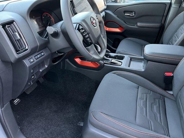 Photo of 2025 Boulder Gray Pearl Nissan Frontier