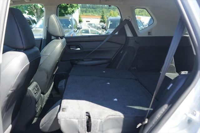 Photo of 2023 Brilliant Silver Metallic Nissan Rogue