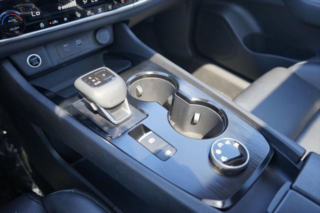 Photo of 2023 Brilliant Silver Metallic Nissan Rogue