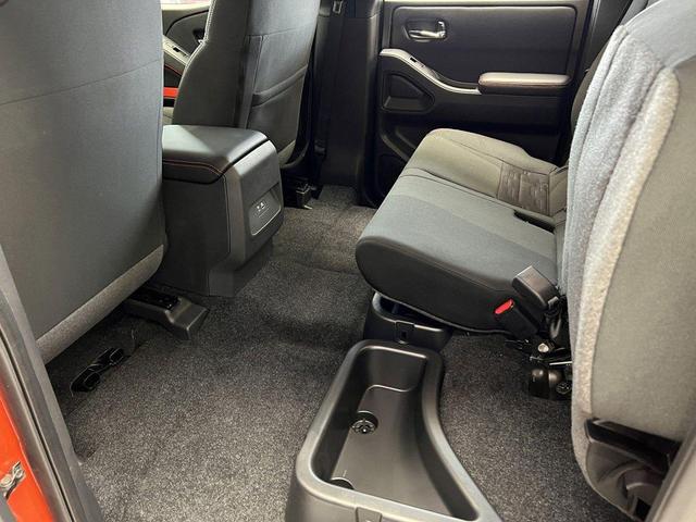 Photo of 2025 Afterburn Orange Nissan Frontier