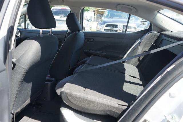 Photo of 2021 Brilliant Silver Metallic Nissan Versa