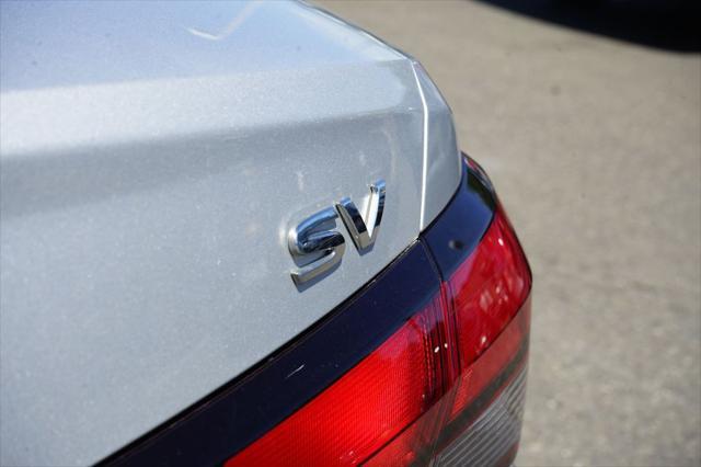 Photo of 2021 Brilliant Silver Metallic Nissan Versa
