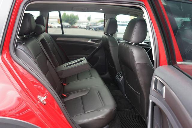 Photo of 2019 Tornado Red Volkswagen Golf Alltrack
