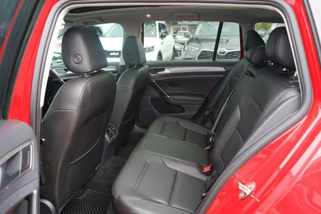 Photo of 2019 Tornado Red Volkswagen Golf Alltrack