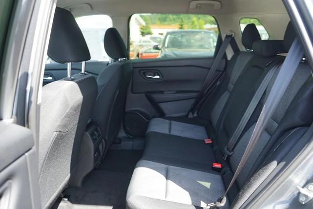 Photo of 2025 Gun Metallic Nissan Rogue
