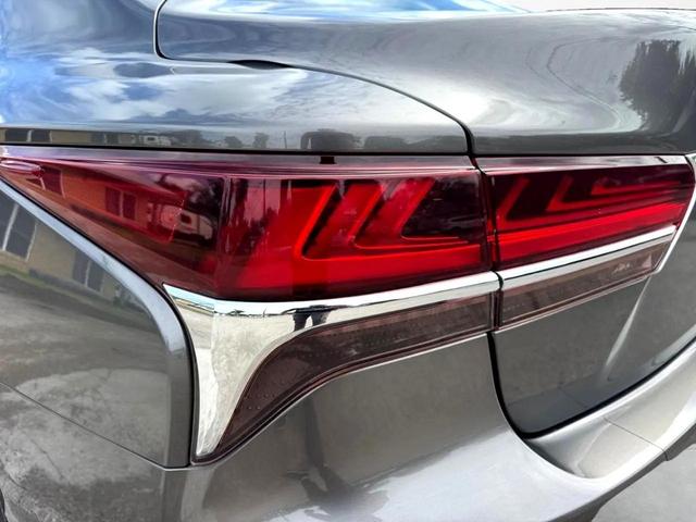 Photo of 2018 Manganese Luster Lexus LS 500