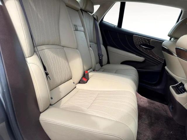 Photo of 2018 Manganese Luster Lexus LS 500