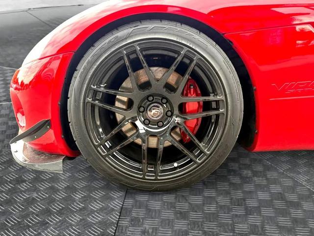 Photo of 2003 Viper Red Clearcoat/Black Soft Top Dodge Viper