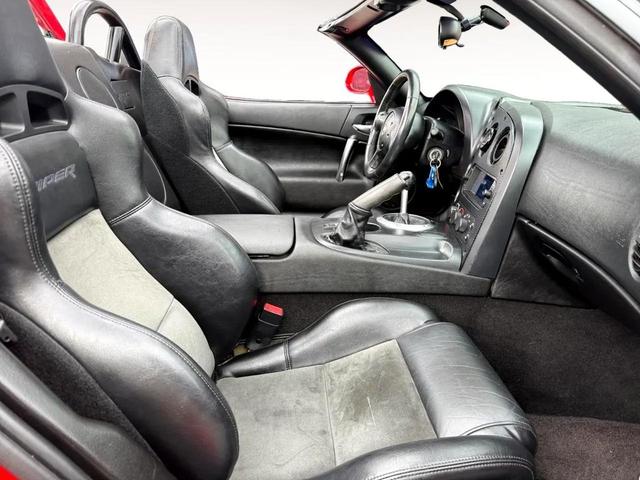 Photo of 2003 Viper Red Clearcoat/Black Soft Top Dodge Viper