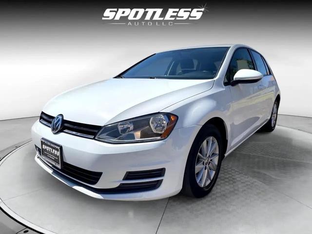 Photo of 2015 Pure White Volkswagen Golf