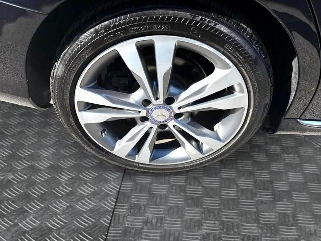 Photo of 2017 Black Mercedes-Benz C-Class