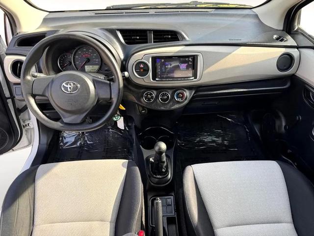 Photo of 2012 Super White Toyota Yaris